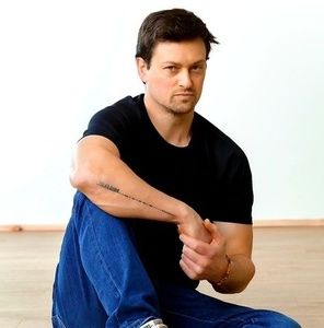 Meet your Posher, Devin